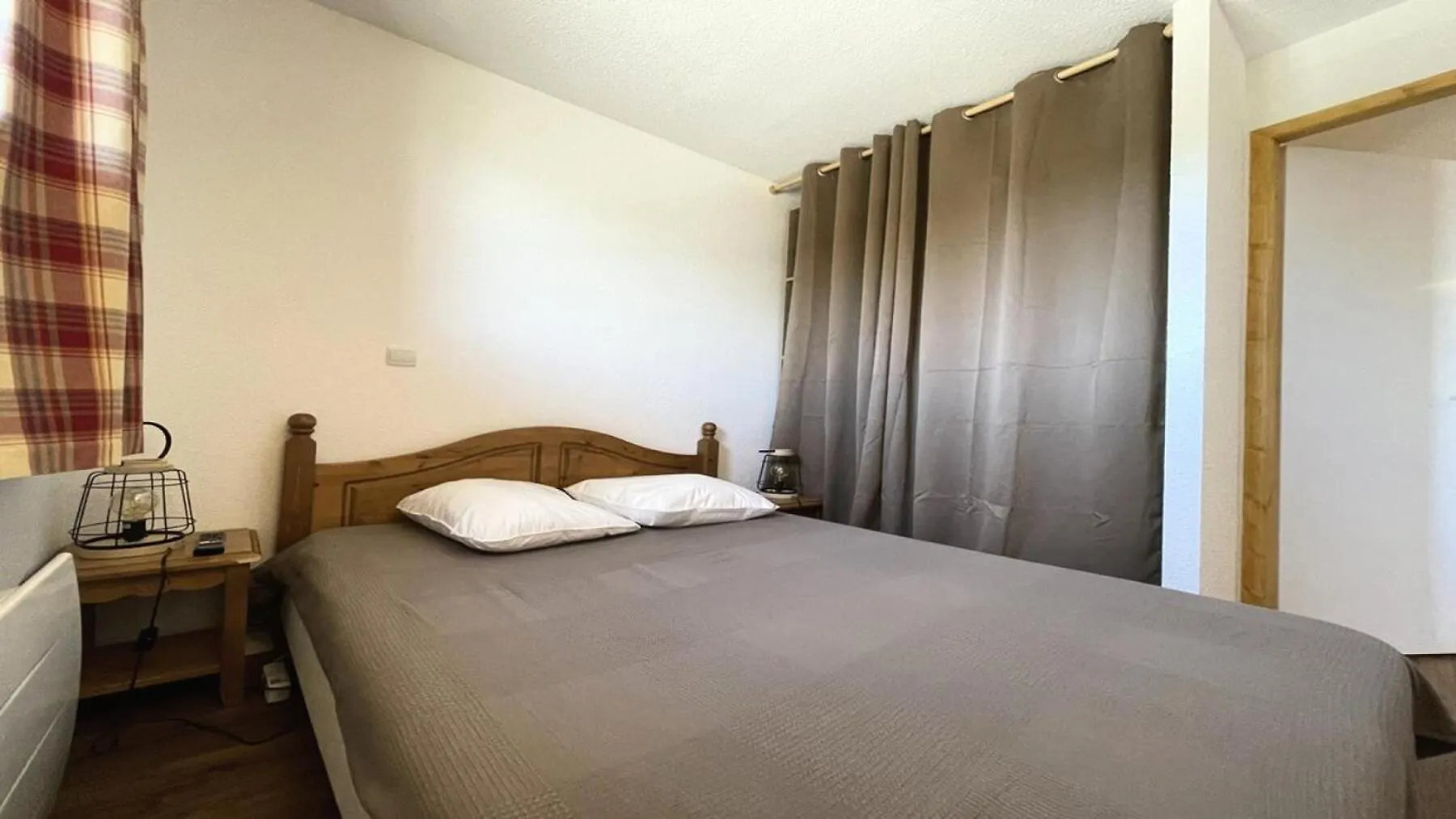 Residence Dame Blanche - Dba124 - Appt 2 Chambres + Coin Montagne - Balcon - 8 Personnes Mae-8014 Narreyroux 0*,  France